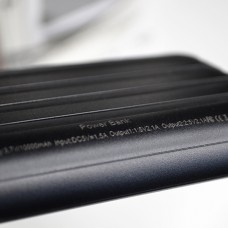 Повербанк 10000 mAh із сонячною батареєю Колір: Чорний