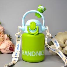 Детская термокружка с трубочкой Little Bee 550 ml Цвет: Зелёный