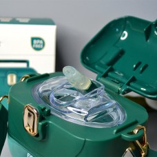 Стильная бутылка для напитков с ремешком  640ml Цвет: Зелёный